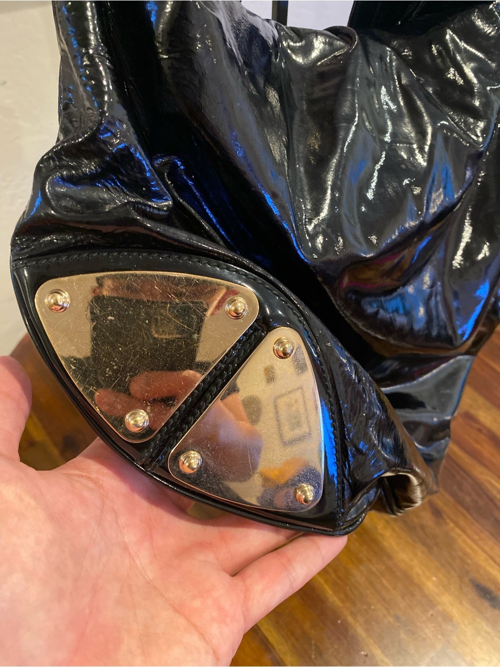Gucci Indy Black Patent Leather Hobo with Gold-Tone Hardware and Tassel - Picture 9 of 12